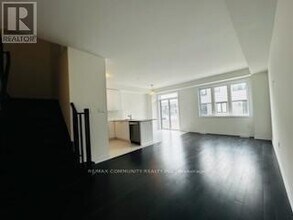 105 Selection Hts in Thorold, ON - Building Photo - Building Photo