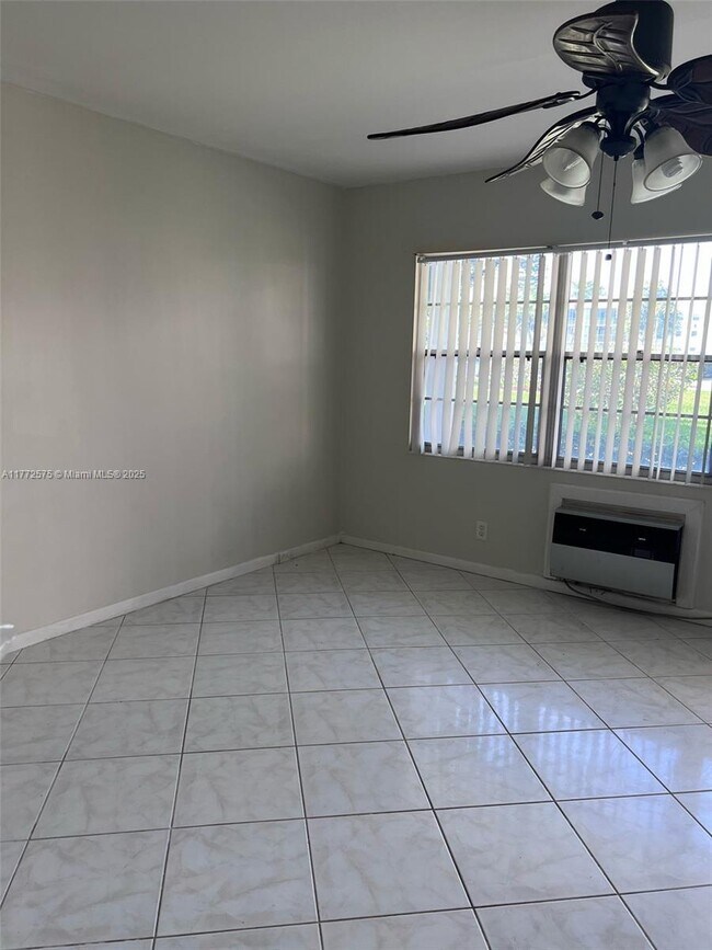90 Fanshaw C in Boca Raton, FL - Building Photo - Building Photo