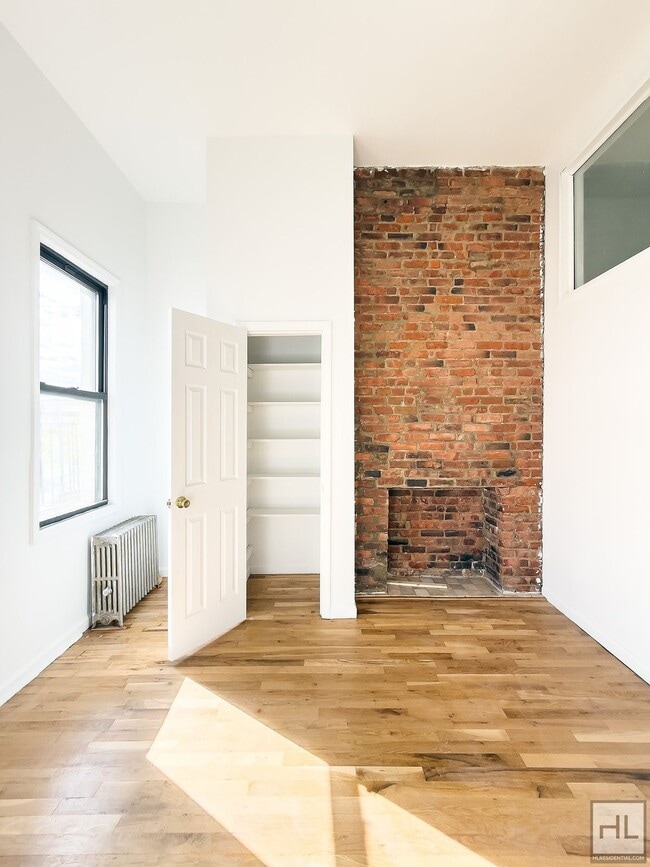69 Central Ave in Brooklyn, NY - Building Photo - Building Photo