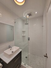 201 Bath St, Unit #6 Beach Penthouse in Santa Barbara, CA - Building Photo - Building Photo