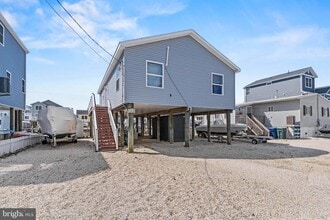 128 E Dory Dr in Little Egg Harbor Township, NJ - Building Photo - Building Photo
