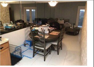 3404 Sunrise Villas Ct N in Tampa, FL - Foto de edificio - Building Photo