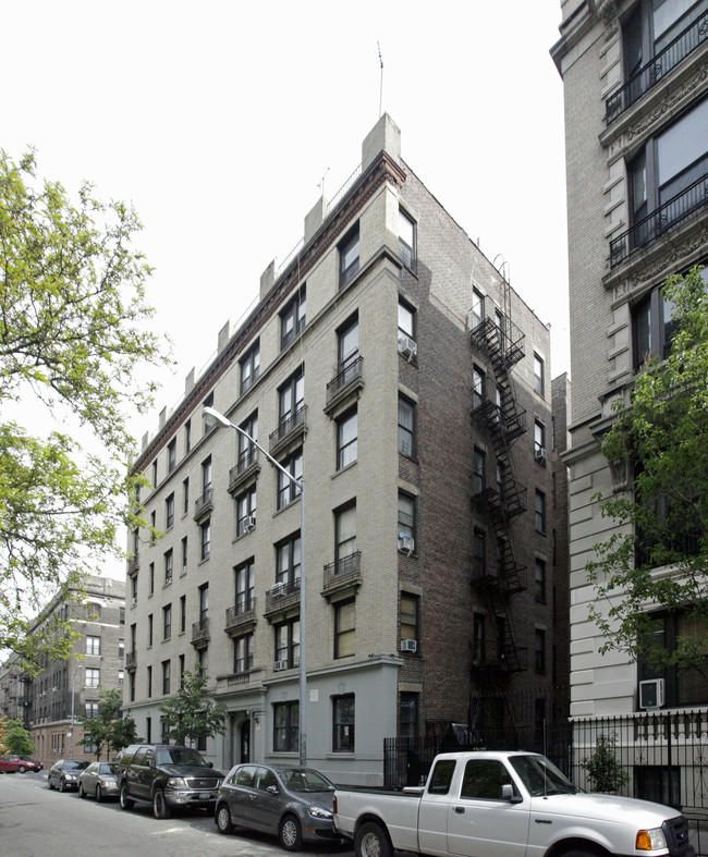 803 W 180th St in New York, NY - Foto de edificio - Building Photo