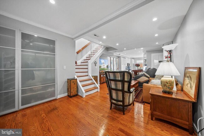 211 F St NE in Washington, DC - Building Photo - Building Photo