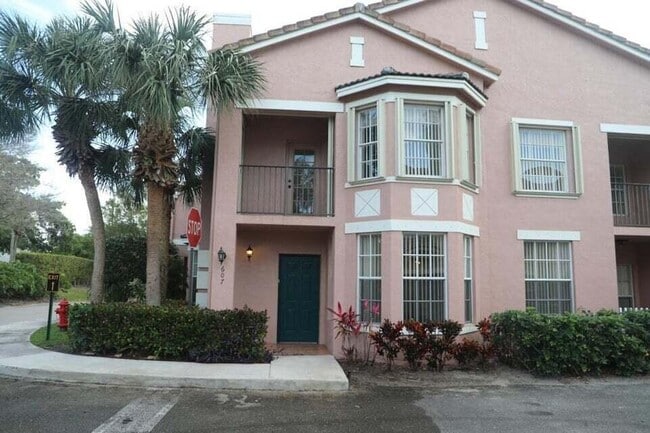 607 Belmont Pl in Boynton Beach, FL - Building Photo - Building Photo