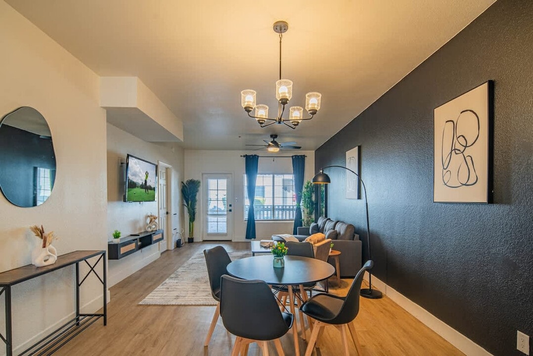 7900 E Princess Dr in Scottsdale, AZ - Building Photo