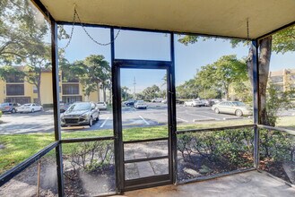 470 NW 20th St in Boca Raton, FL - Building Photo - Building Photo