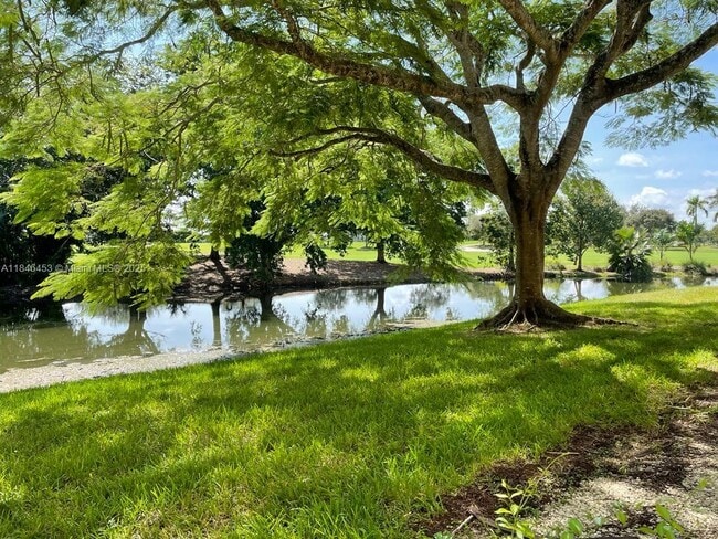 13060 Vista Isles Dr in Sunrise, FL - Building Photo - Building Photo