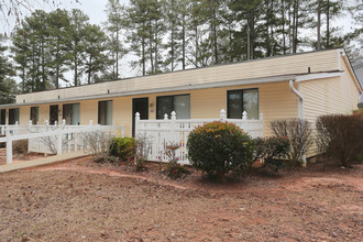 Vineyard Pointe Apartments in Riverdale, GA - Building Photo - Building Photo