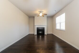 3432 Stoneleigh Walk in Stonecrest, GA - Building Photo - Building Photo