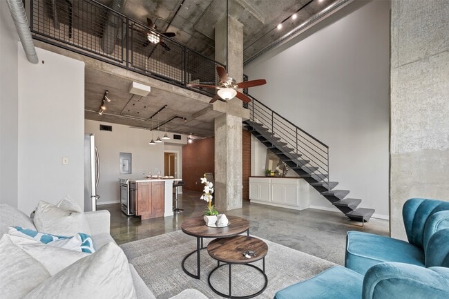 property at 2000 Bagby St