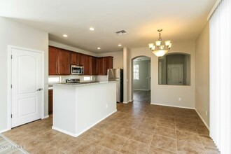 3949 S Splendor Pl in Gilbert, AZ - Building Photo - Building Photo