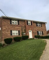 3327 Turkeyfoot Rd in Edgewood, KY - Building Photo