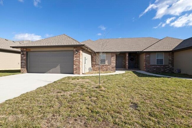 property at 1330 S Normandy Ave