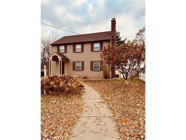 property at 115 E 58th St