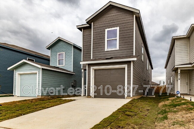 8523 Loska Grn in San Antonio, TX - Building Photo - Building Photo