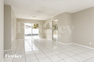 5350 NW 12th St in Lauderhill, FL - Building Photo - Building Photo
