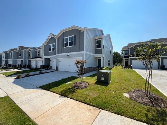 property at 1716 Braemar Vlg Dr