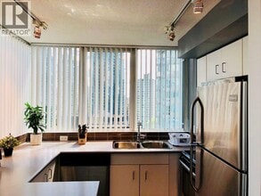 555 Jervis St in Vancouver, BC - Building Photo - Building Photo