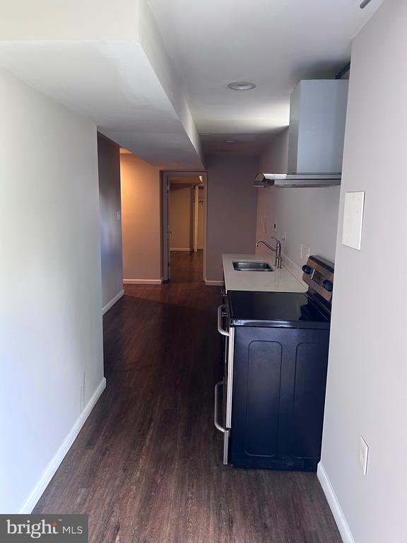 property at 21 Allenhurst Ct