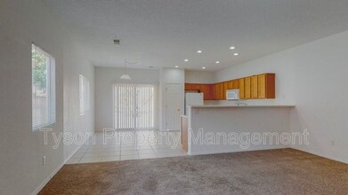 1105 Makian Pl NW in Albuquerque, NM - Building Photo - Building Photo