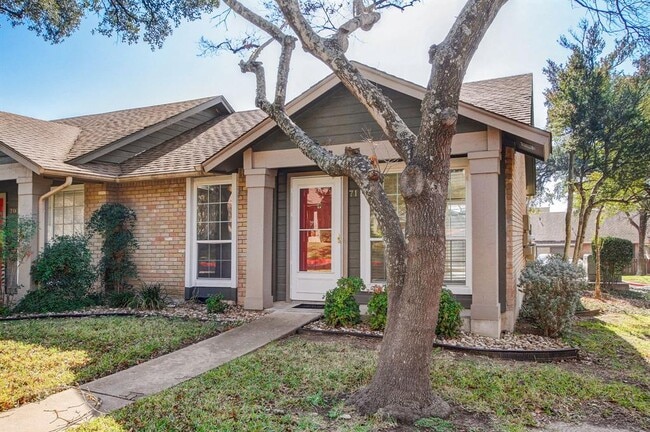 property at 1015 E Yager Ln