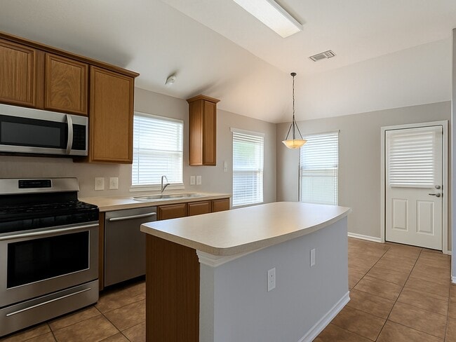 property at 5907 Yaupon Ridge Dr