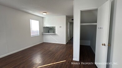 1704 Yonkers St in Plainview, TX - Building Photo - Building Photo