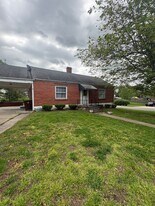 129 Arlington Rd in Winchester, KY - Building Photo
