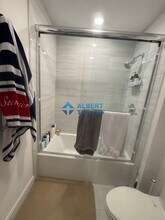 155 Everett St in Boston, MA - Foto de edificio - Building Photo