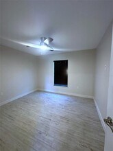 334 Azalea Ave NW in Port Charlotte, FL - Foto de edificio - Building Photo
