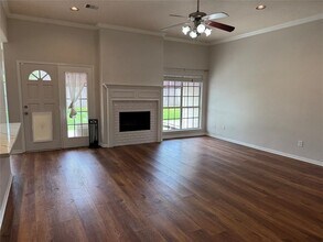 13307 Mandy Ln in Santa Fe, TX - Building Photo - Building Photo