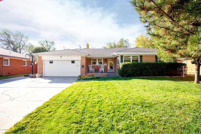 property at 2905 Dover Rd