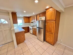 5538 E Ocean Blvd in Long Beach, CA - Building Photo - Building Photo