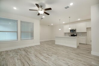 438 Parkline Dr in Georgetown, TX - Building Photo - Building Photo