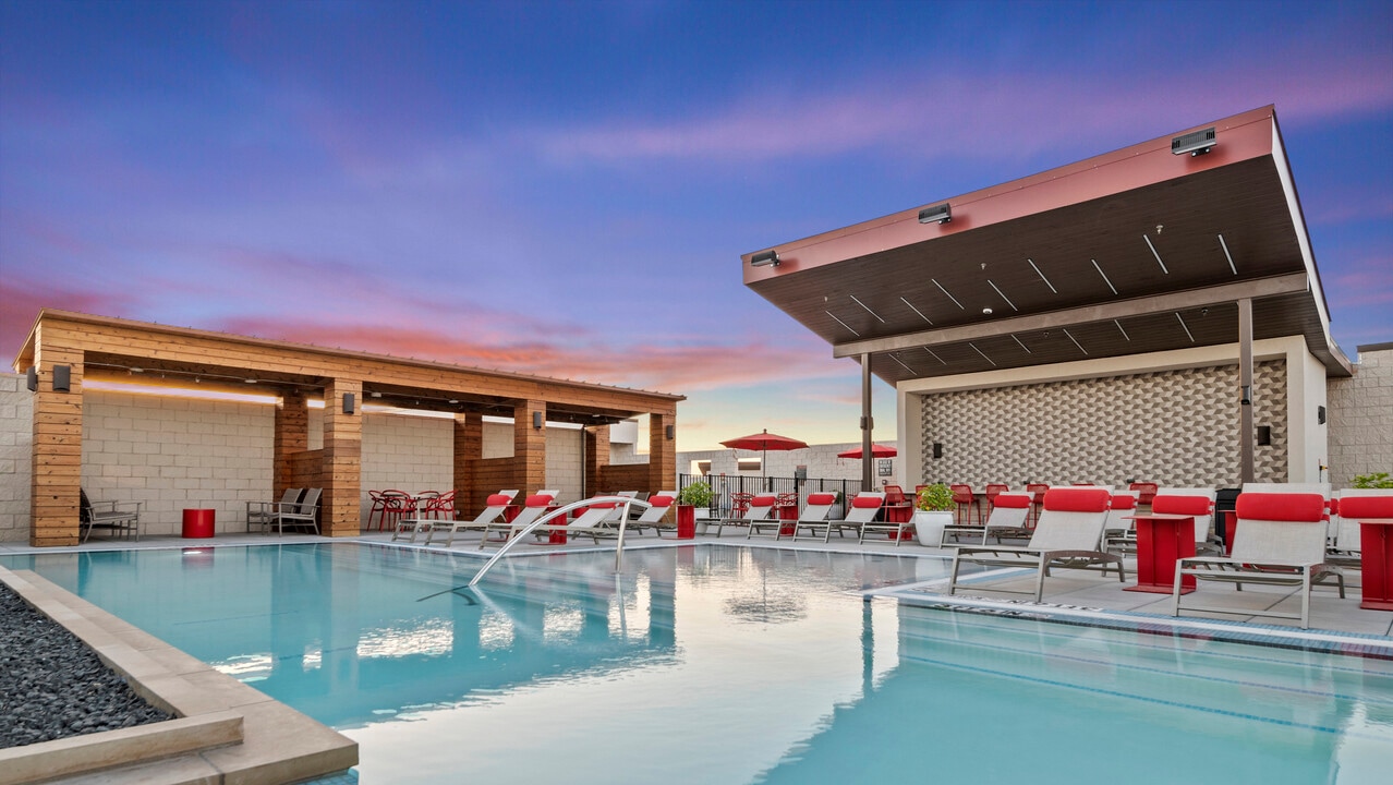 The Summit Lofts in Georgetown, TX - Building Photo