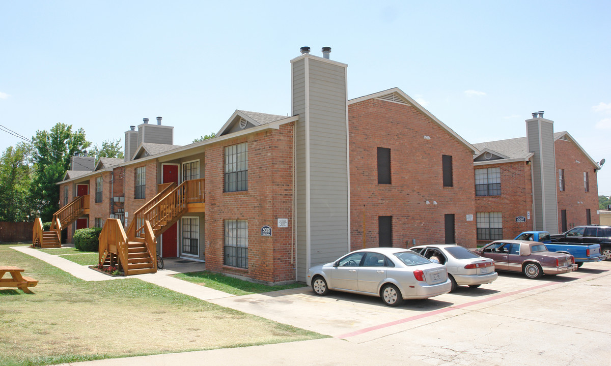 Chalk Gardens in Fort Worth, TX - Building Photo