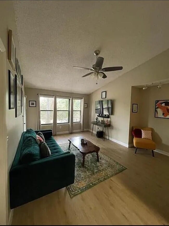 4261 W McNab Rd in Pompano Beach, FL - Building Photo - Building Photo