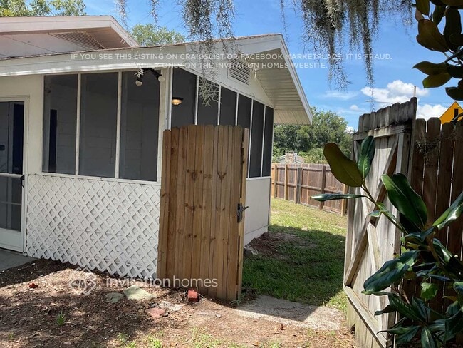125 E Pendleton Ave in Eustis, FL - Foto de edificio - Building Photo