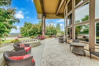 The Residences at Stone Creek in Milton, WA - Building Photo - Building Photo