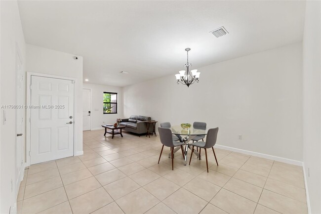 11416 SW 254th St in Homestead, FL - Building Photo - Building Photo