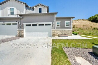 4966 N Marble Fox Way in Lehi, UT - Building Photo - Building Photo