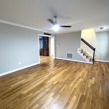 417 Maylands Ave in Raleigh, NC - Building Photo - Building Photo