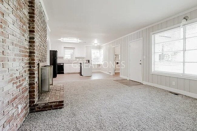 717 Ridgecrest Rd in Lagrange, GA - Building Photo - Building Photo