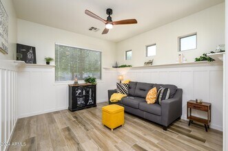 17618 W Crocus Dr in Surprise, AZ - Building Photo - Building Photo