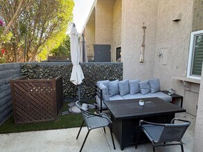 2298 N Indian Canyon Dr in Palm Springs, CA - Building Photo - Building Photo