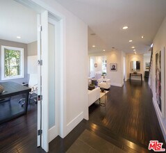 9515 Kirkside Rd in Los Angeles, CA - Building Photo - Building Photo