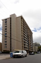 Punahou Tower in Honolulu, HI - Building Photo - Building Photo