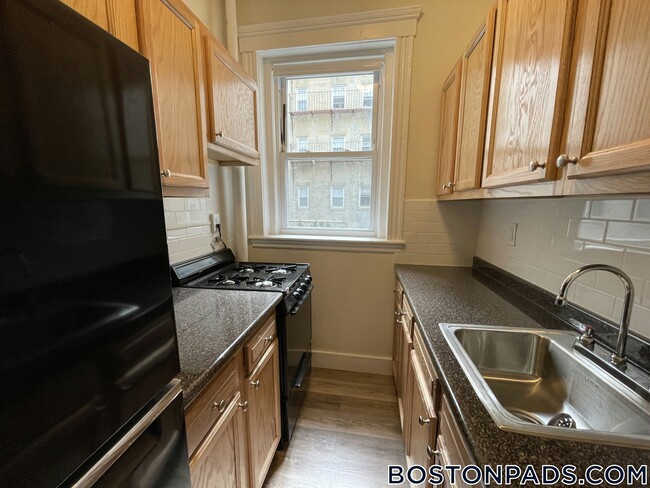 1191 Boylston St