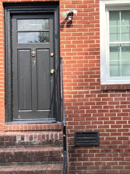 315 Hillcrest Dr-Unit -315 Hillcrest Dr Unit 7 in Lexington, NC - Foto de edificio